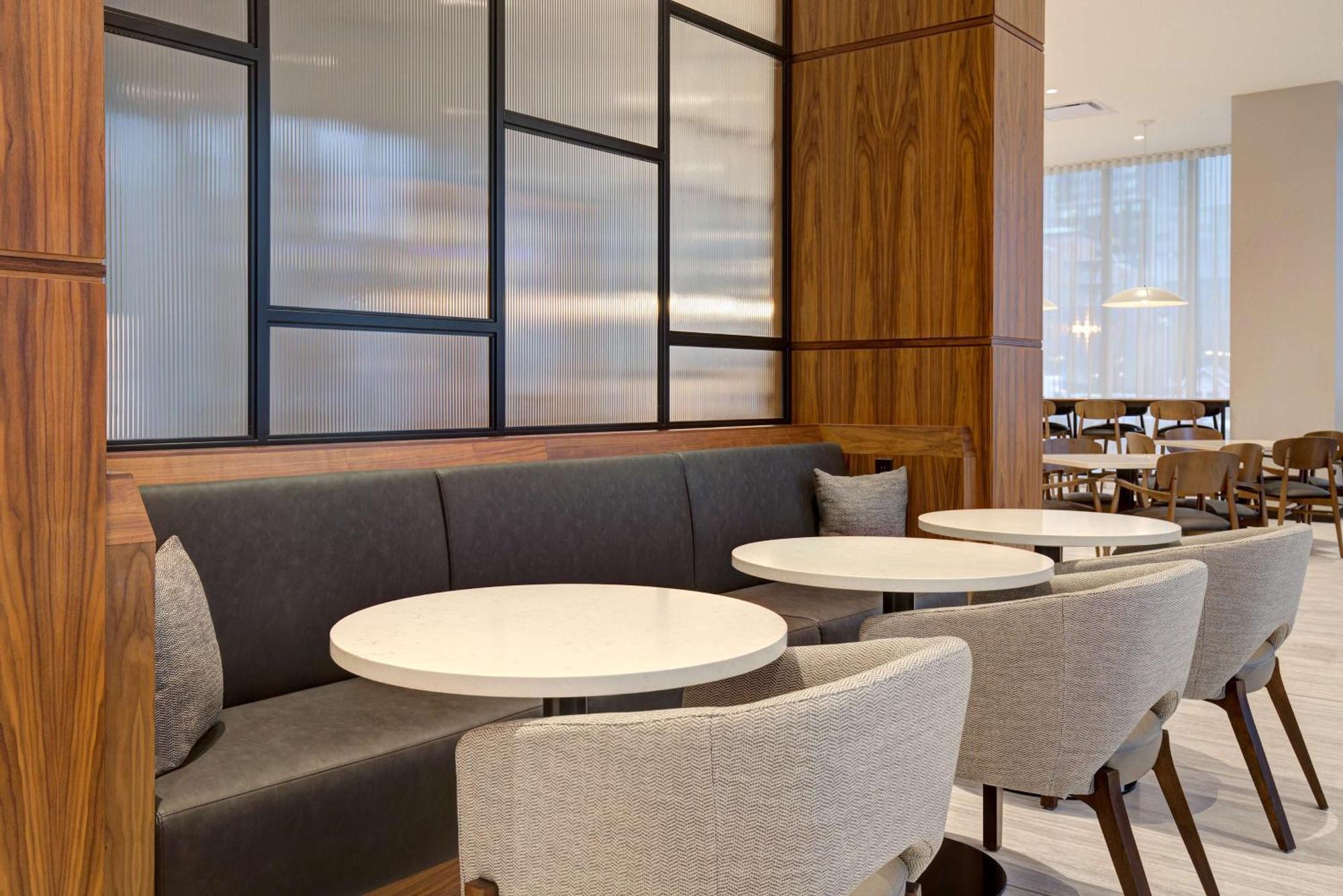 Homewood Suites By Hilton Montreal Downtown מראה חיצוני תמונה